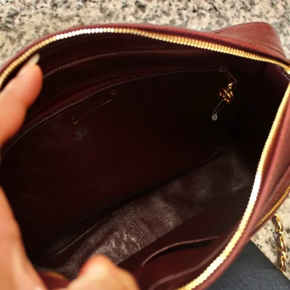 💫NEVER USED💫*RARE* CHANEL Burgundy Quilted Caviar Camera Crossbody Bag 24k GPH⚜️ - Picture 6 of 14